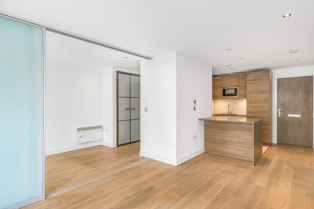 Property photo 2 of 16 Open Plan