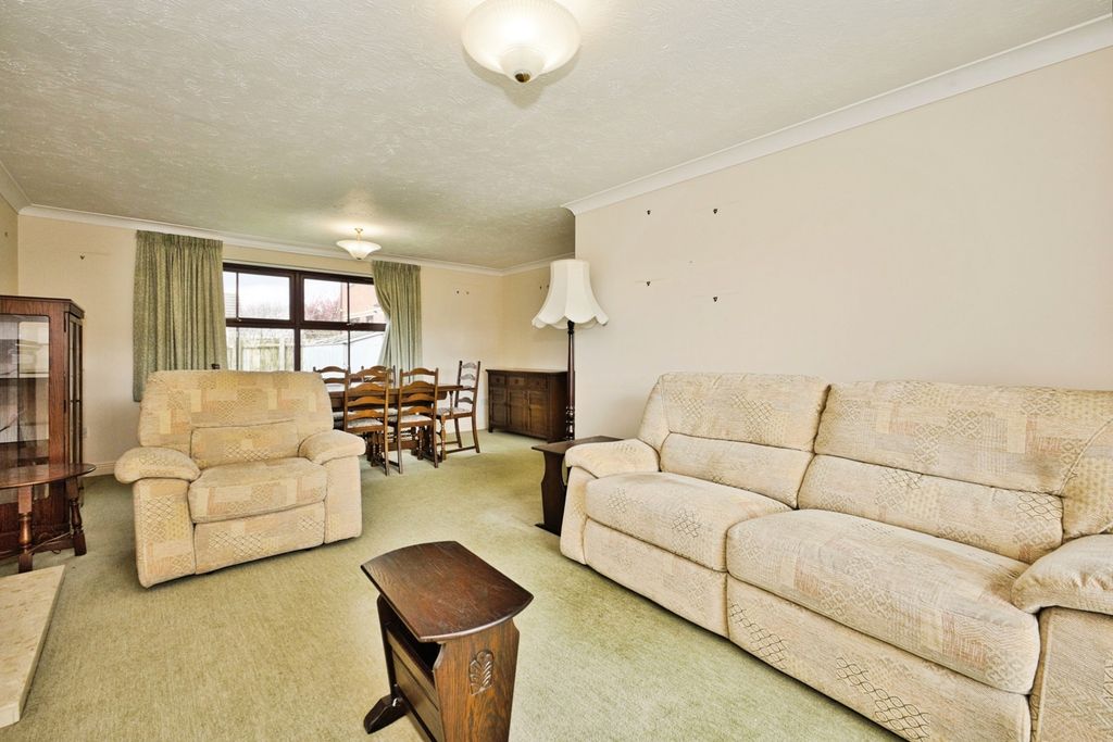 Property photo 2 of 18 Pbox-Img.Jpg