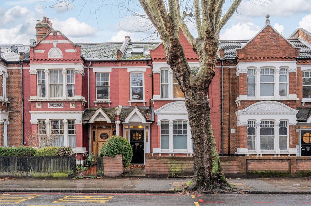 Property photo 2 of 12