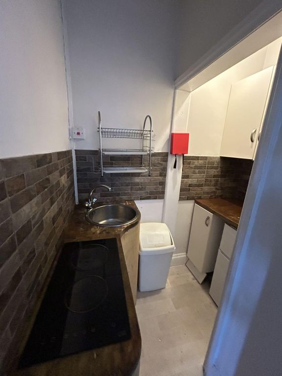 Property photo 2 of 3