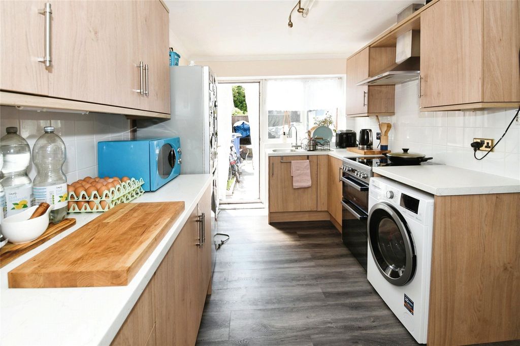 Property photo 3 of 17 Photography