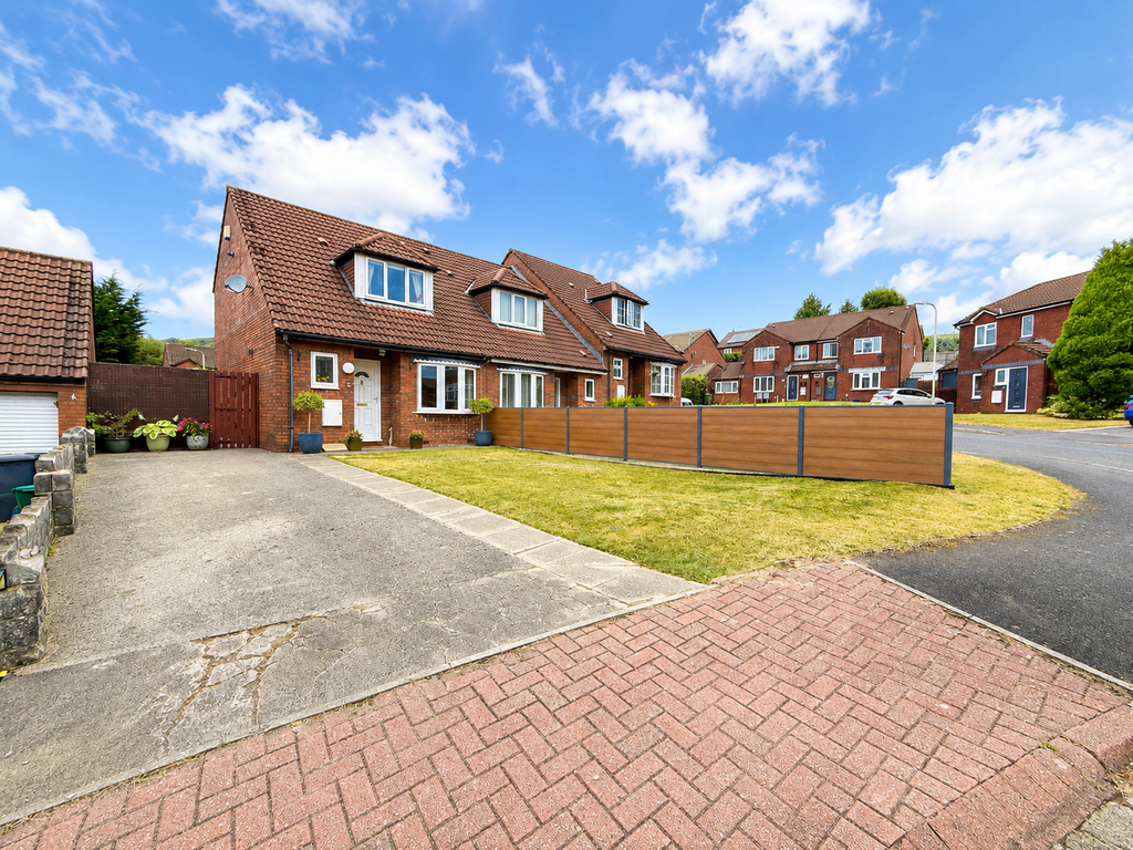 Property photo 1 of 21 7B463700-2B7D-4E03-Babc-Ed0329B656E1
