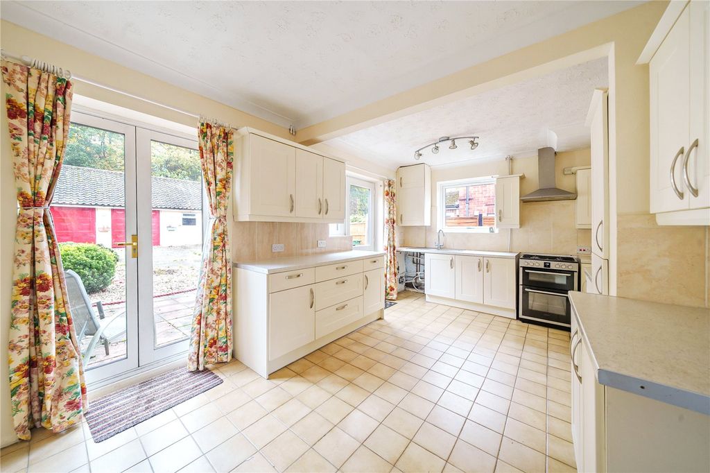 Property photo 3 of 13 Picture No. 09