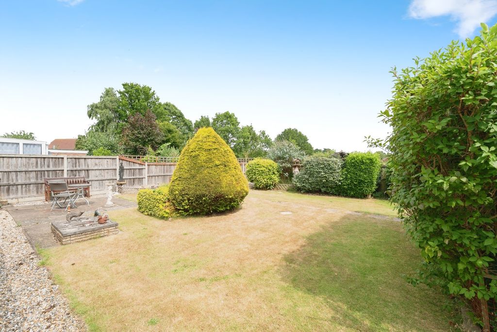 Property photo 3 of 17 Photo