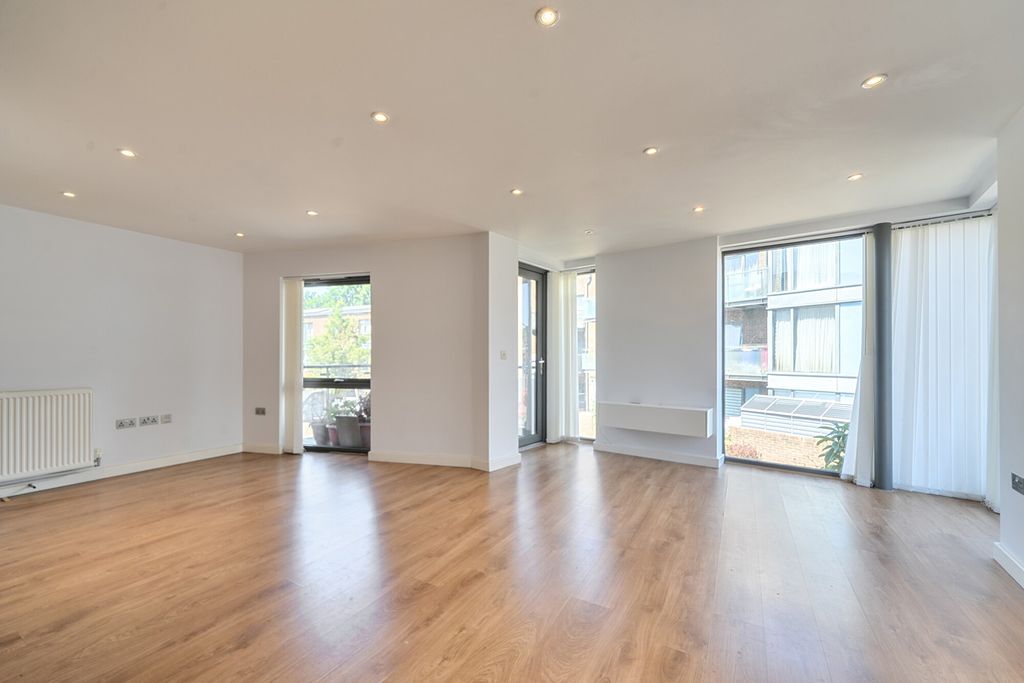 Property photo 2 of 21 1466053-4-6A158B7...