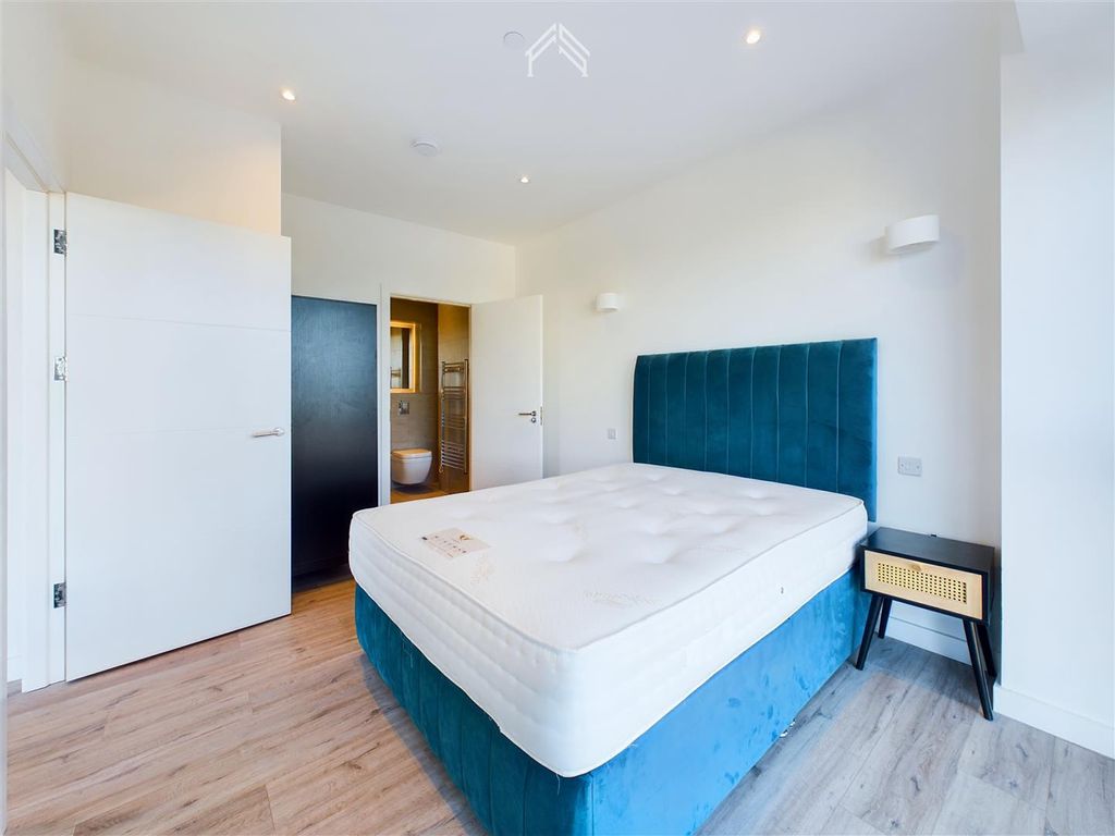 Property photo 3 of 8 5.Jpg