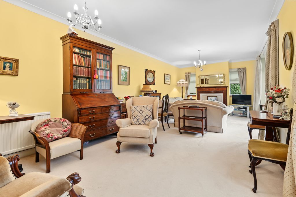 Property photo 3 of 32