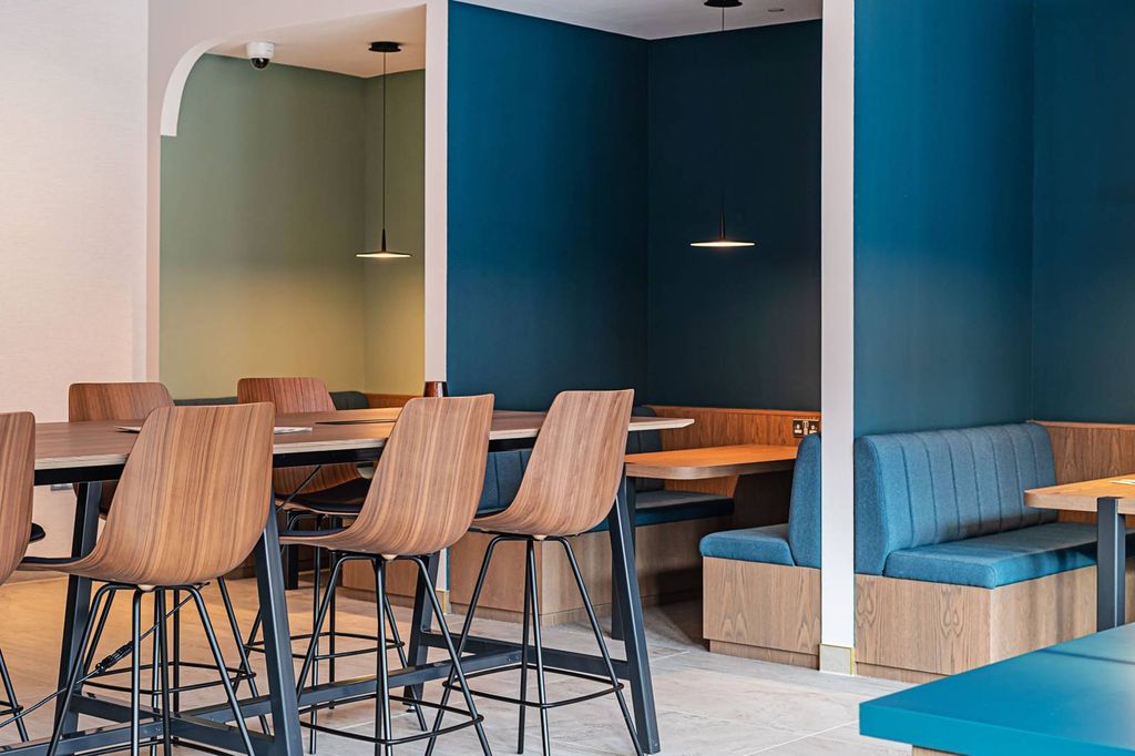 Property photo 2 of 21