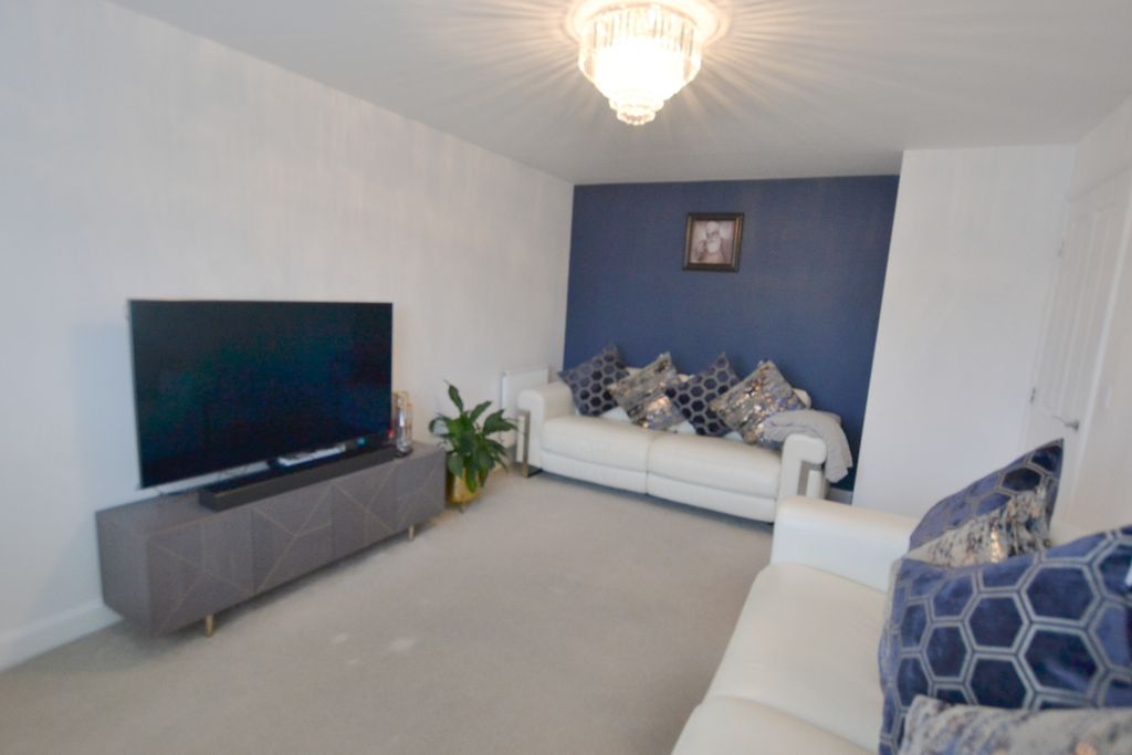 Property photo 2 of 29