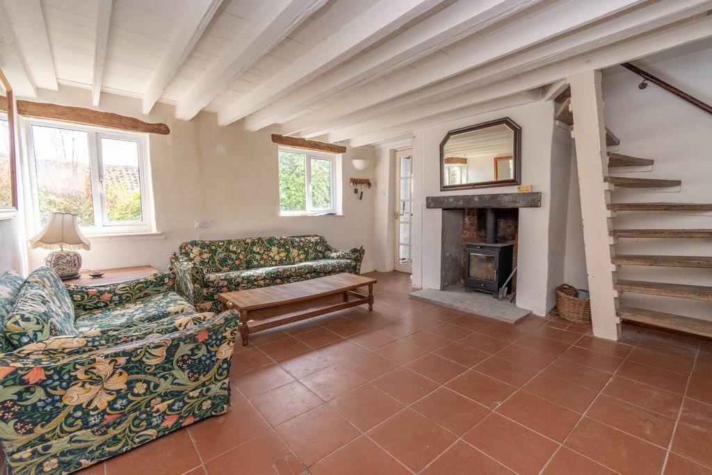 Property photo 3 of 21