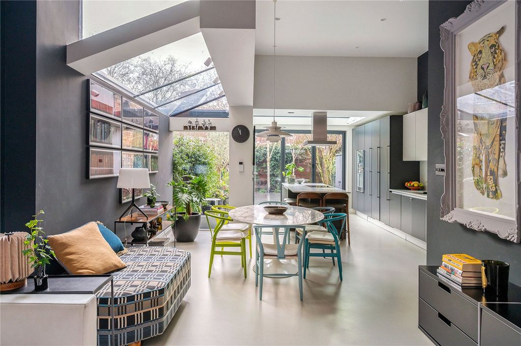 Property photo 1 of 14 Kitchen/Dining Room