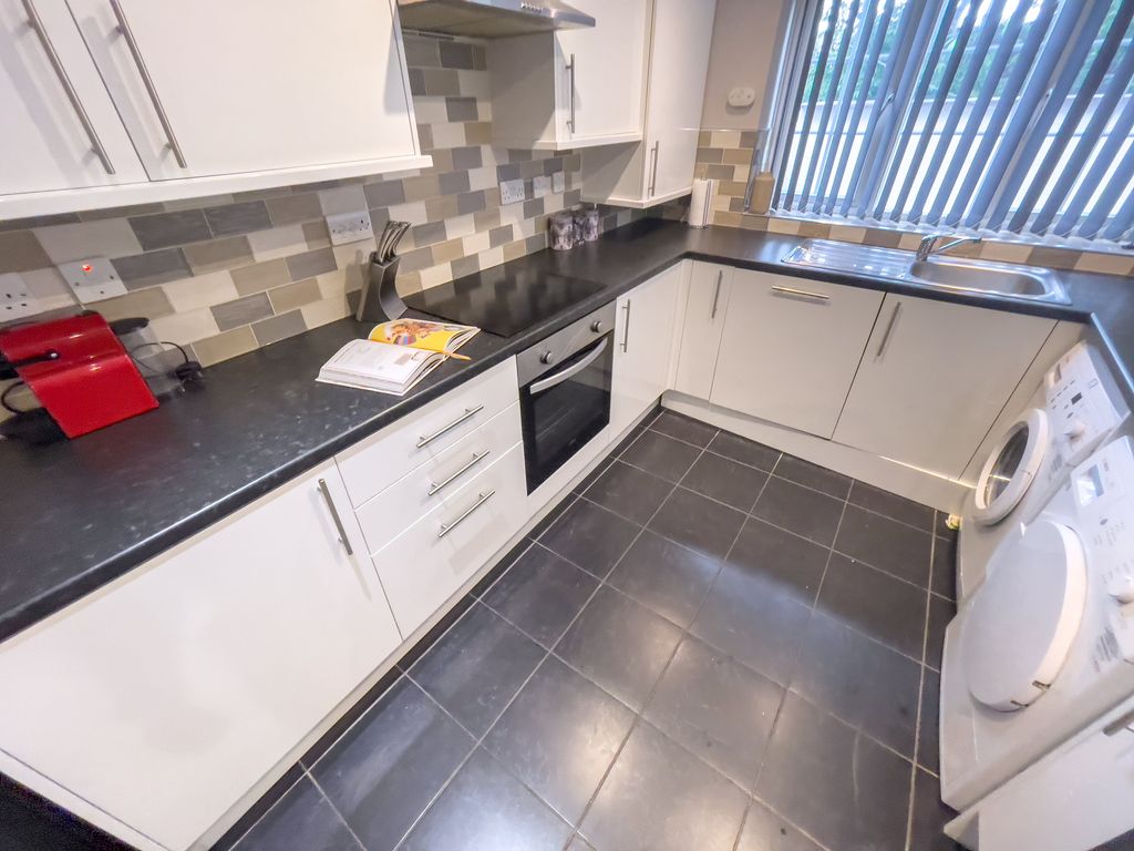 Property photo 3 of 18 Img_2161