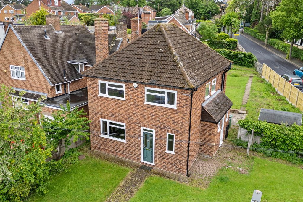 Property photo 1 of 17