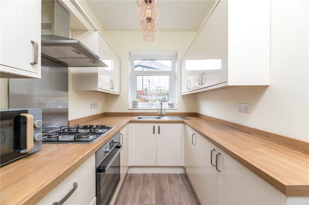 Property photo 3 of 20 Kitchen