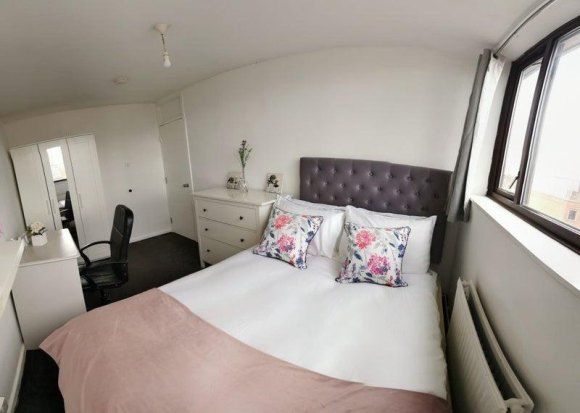 Property photo 1 of 11 Bedroom