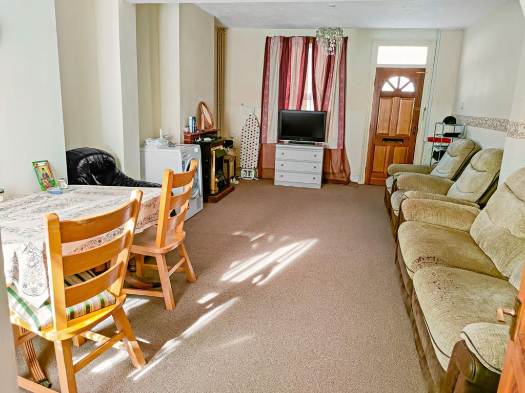 Property photo 3 of 15