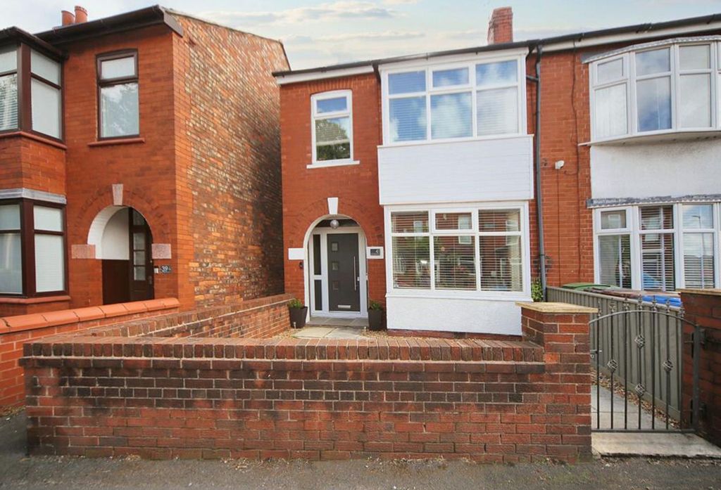 Property photo 1 of 23