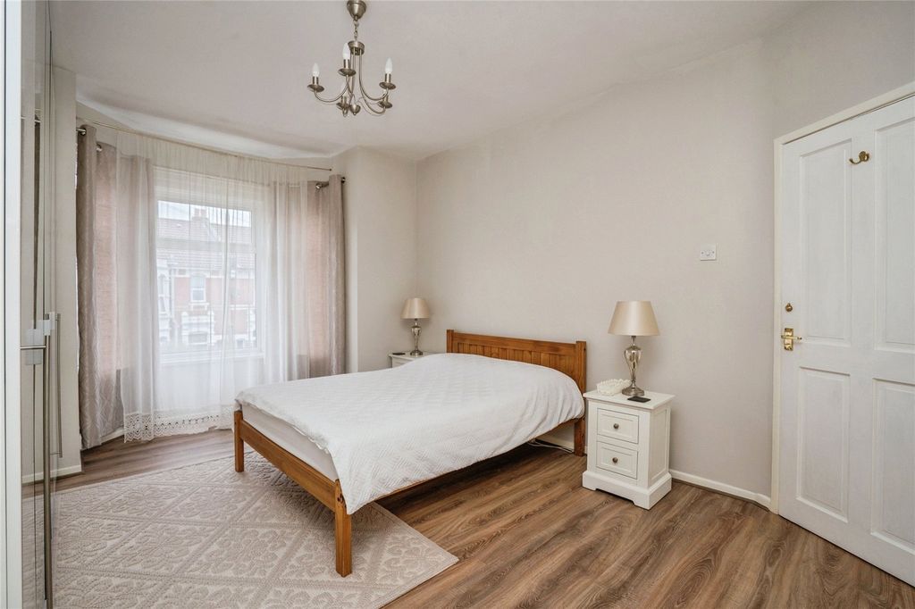 Property photo 2 of 14 Picture No. 07