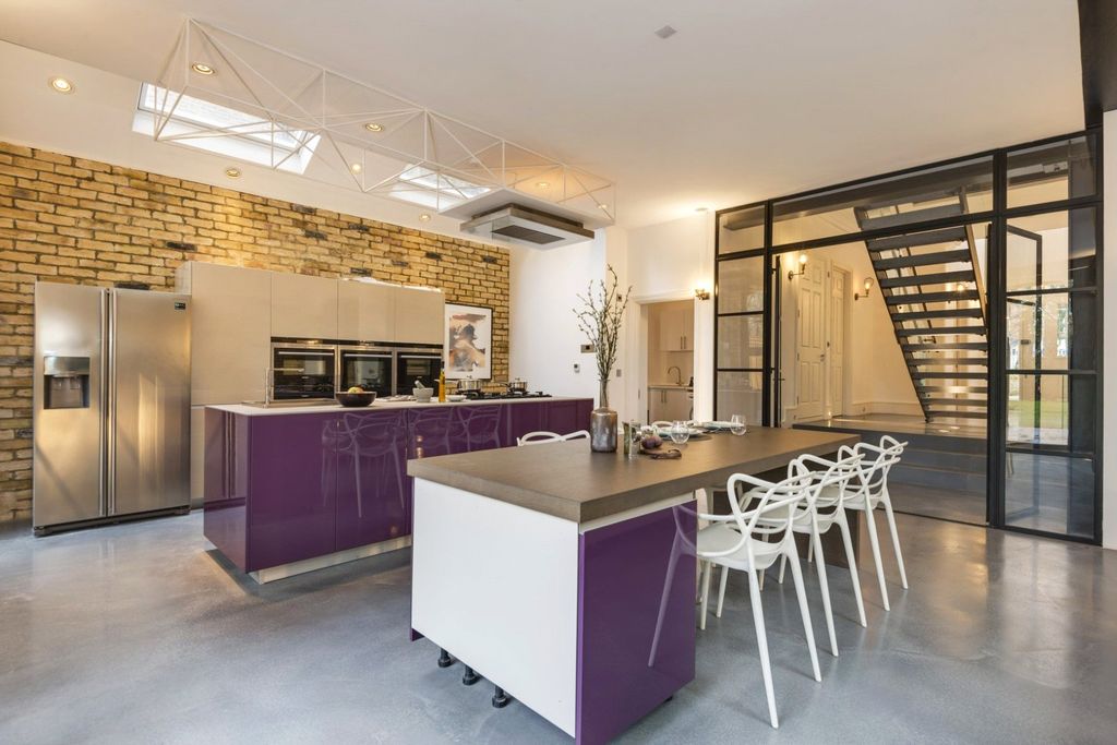 Property photo 2 of 18 Picture No. 51