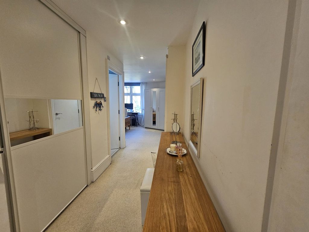 Additional image 17 of 2 bed flat for salePegwell Road, Ramsgate CT11