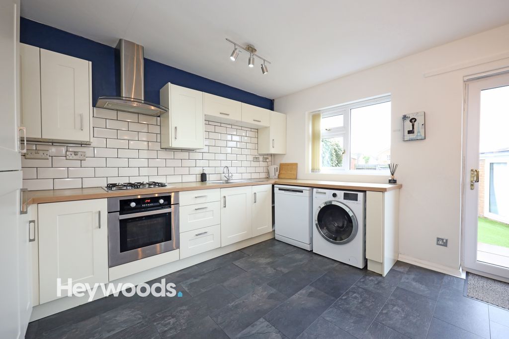 Property photo 2 of 31 099A1811