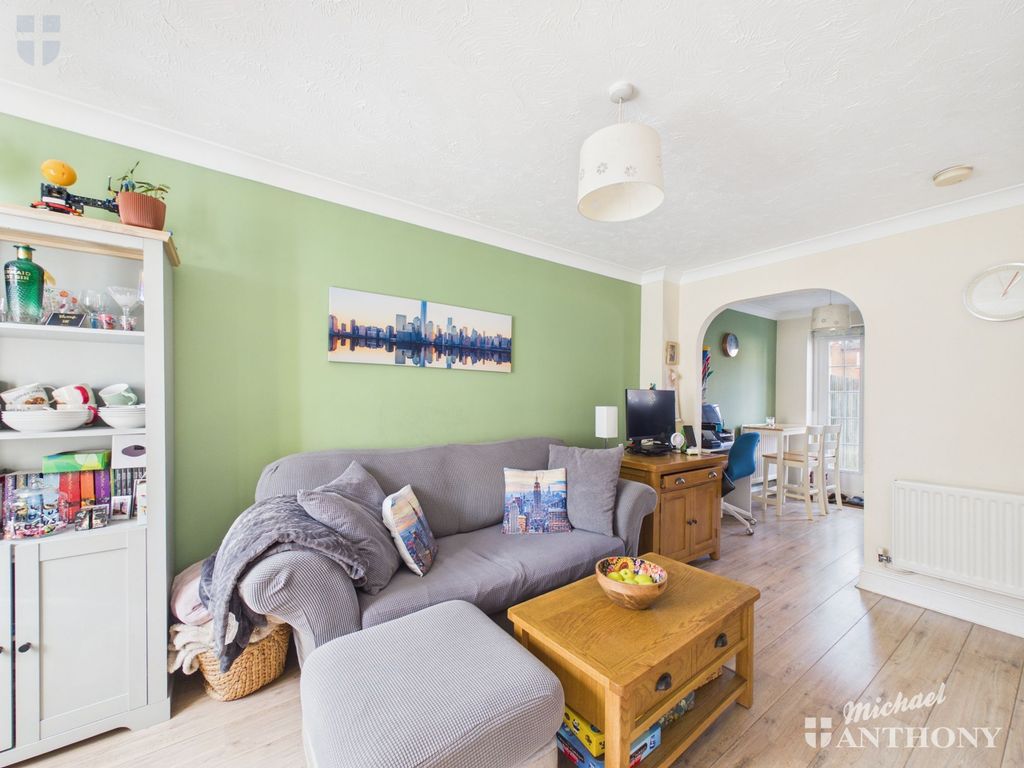 Property photo 2 of 13 4875A0c48B734299B0F01401055B03Ed_80_Cam03218G0-Pr0914-Still006