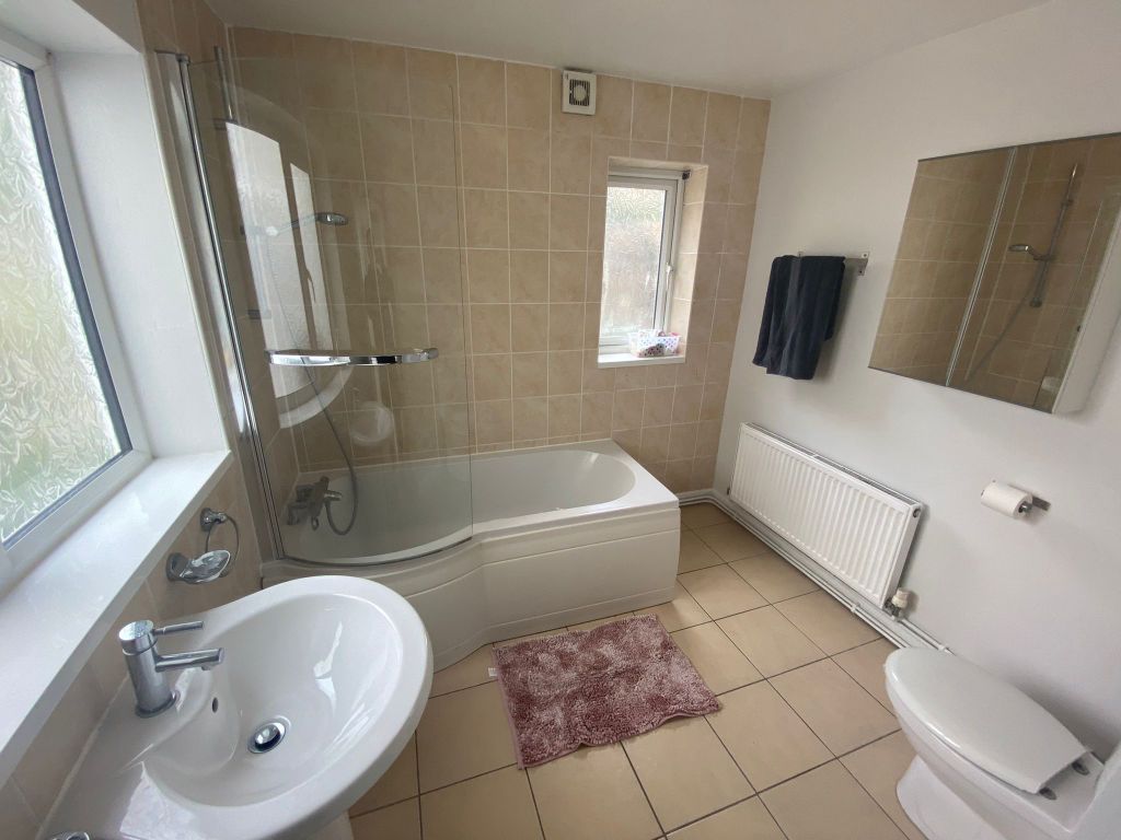 Property photo 2 of 4