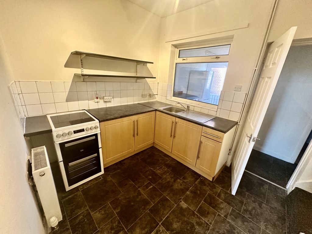 Property photo 2 of 6 Gallery