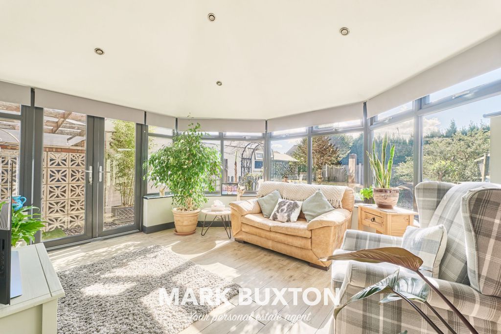 Property photo 2 of 30