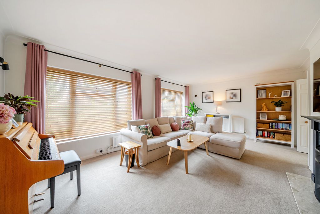 Property photo 2 of 21 Picture 2