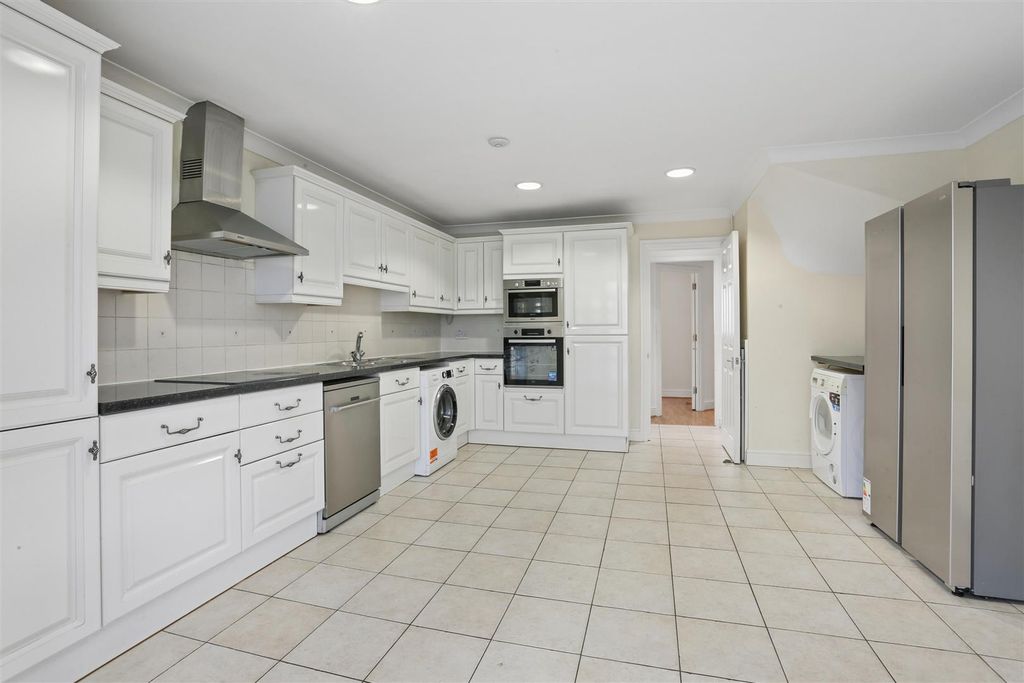 Property photo 2 of 29 1767179015 - 3.Jpg