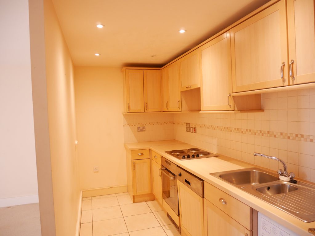 Property photo 2 of 12 Kitchen