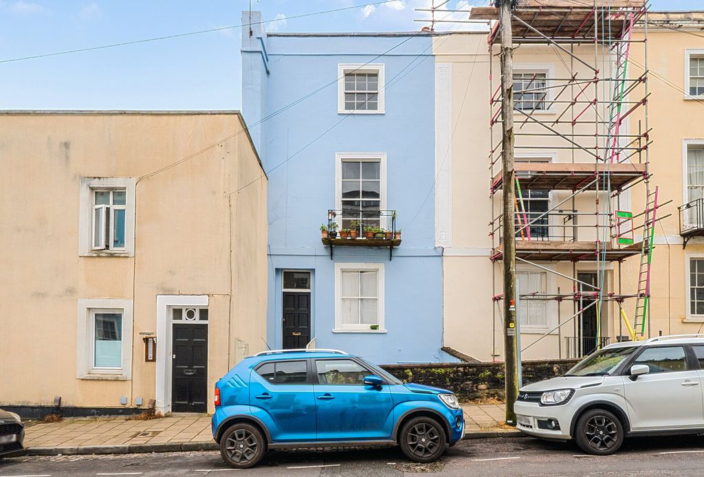 Property photo 1 of 8 1472969 (10).Jpg