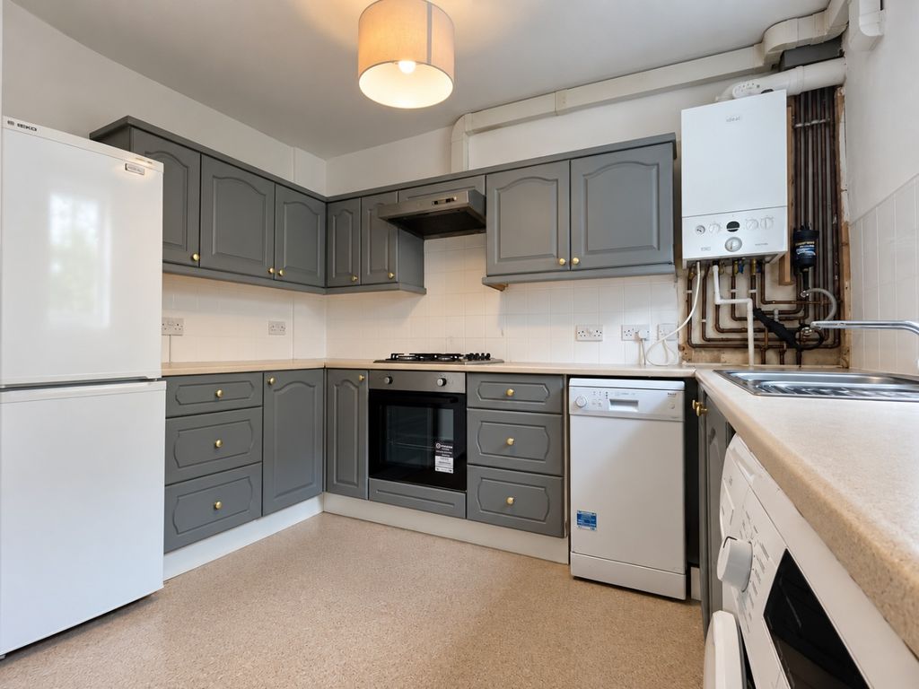 Property photo 1 of 18 4632900