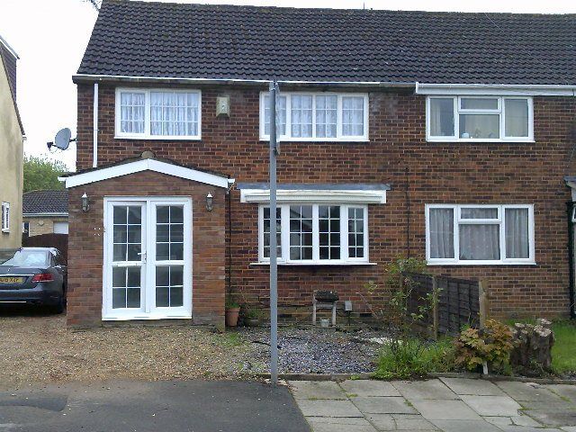 Property photo 1 of 13 London Properties Are Pleased To Offer To The Market This 3-Bedroom Semi-Detached Family Home With An Existing Outer Building With Planning Permission For An Annex