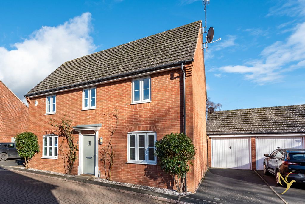 Property photo 1 of 27