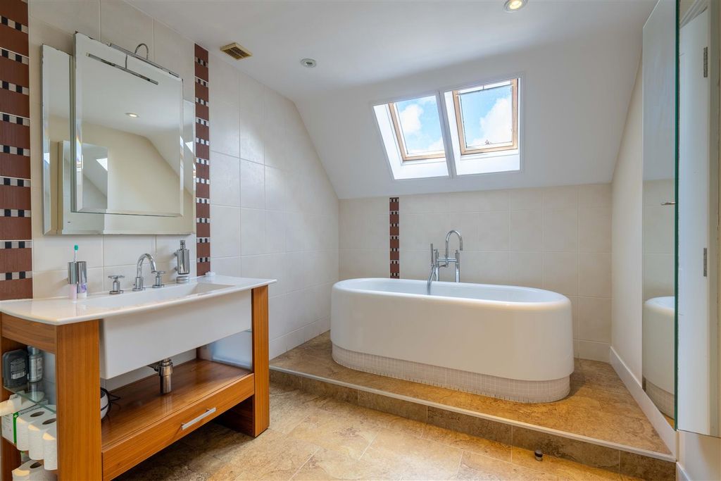 Additional image 22 of 5 bed detached house for saleMoulton Lane, Boughton, Northampton NN2