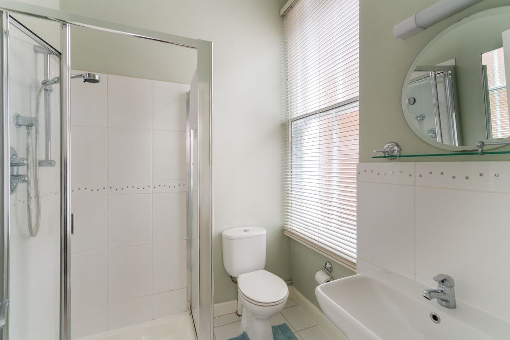 Additional image 11 of 2 bed flat to rentThe Fold, Payton Street, Stratford-Upon-Avon CV37