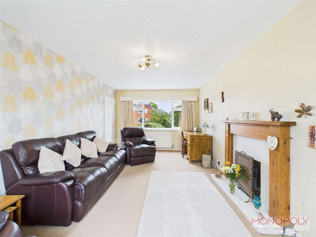 Property photo 3 of 43 Cam01943G0-Pr0450-Still024.Jpg