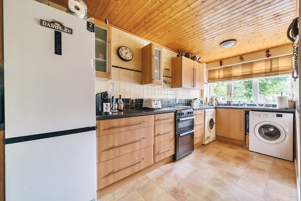Property photo 3 of 15 Kitchen