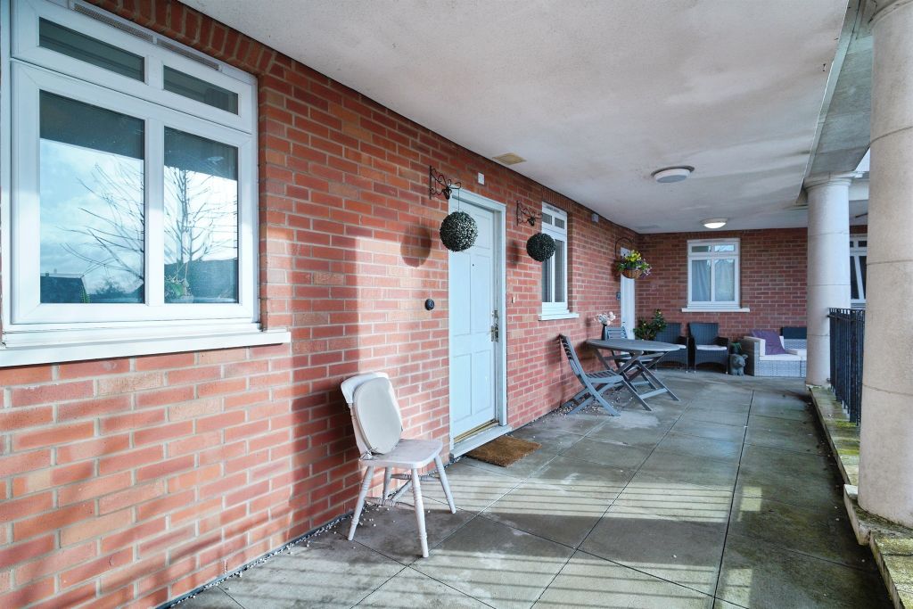 Property photo 2 of 19