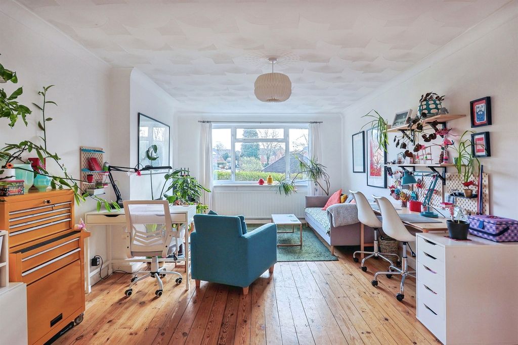 Property photo 3 of 21