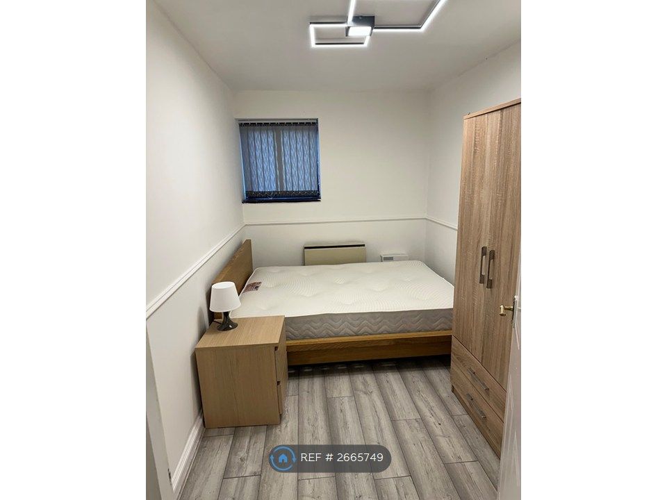 Property photo 3 of 4