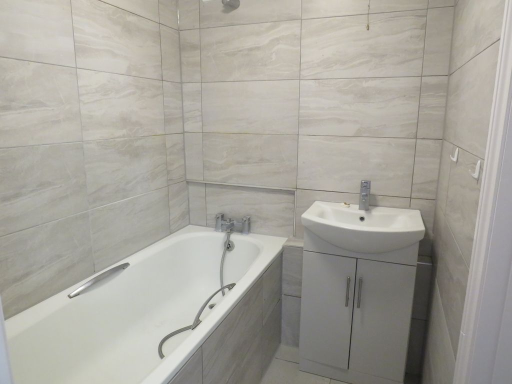 Property photo 2 of 7 View