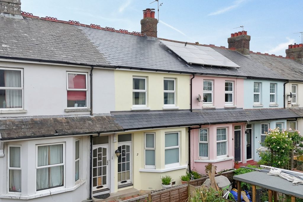 Property photo 1 of 19