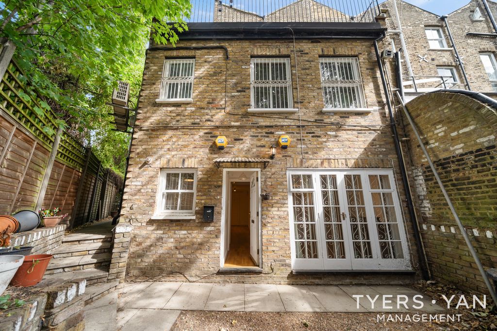 Property photo 1 of 14 Rear External