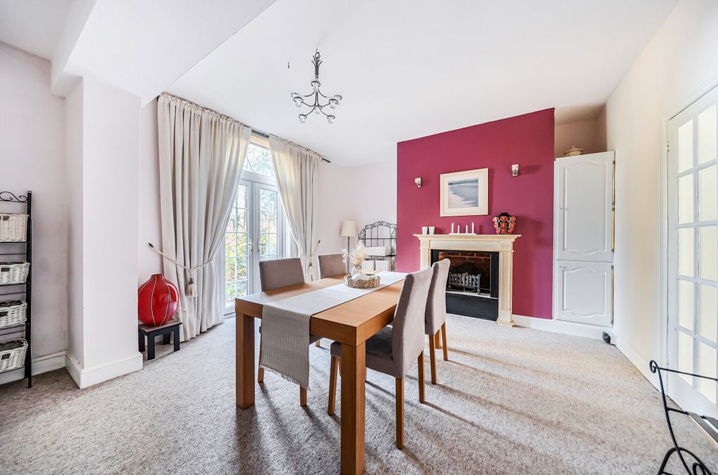 Property photo 3 of 15 1373802-26-69209E...