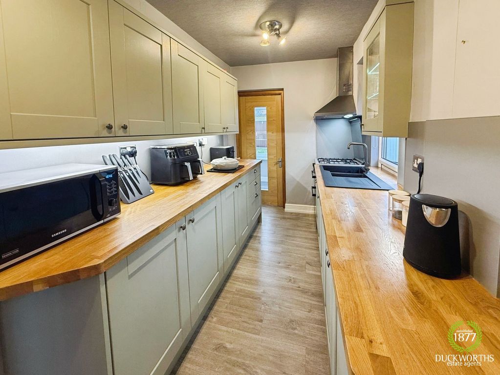 Property photo 3 of 30