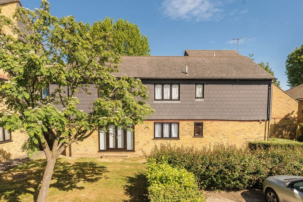 Property photo 1 of 8