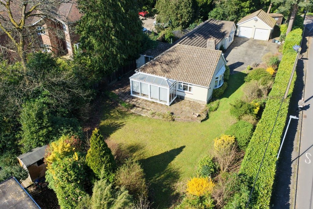 Property photo 3 of 28